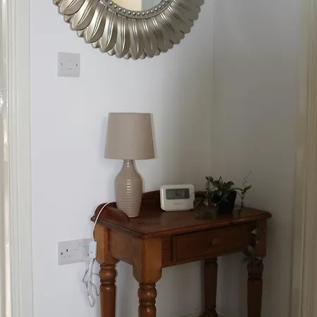 Oliver Wests Beautiful 1 Bedroom Retreat アパート *