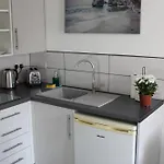 Oliver Wests Beautiful 1 Bedroom Retreat Scarborough