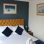 Apartament Oliver Wests Beautiful 1 Bedroom Retreat Scarborough