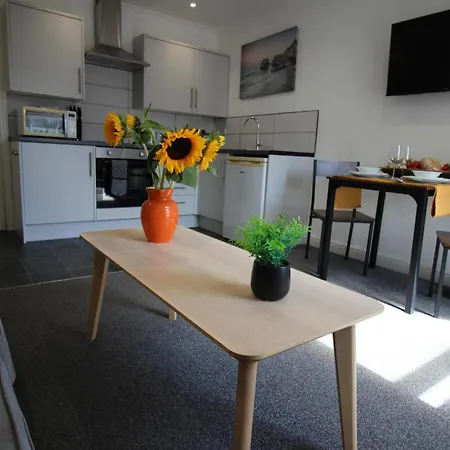 Apartament Oliver Wests Beautiful 1 Bedroom Retreat *