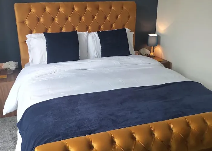 Oliver Wests Beautiful 1 Bedroom Retreat Lägenhet