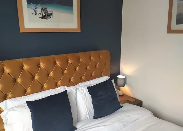 Oliver Wests Beautiful 1 Bedroom Retreat Lägenhet